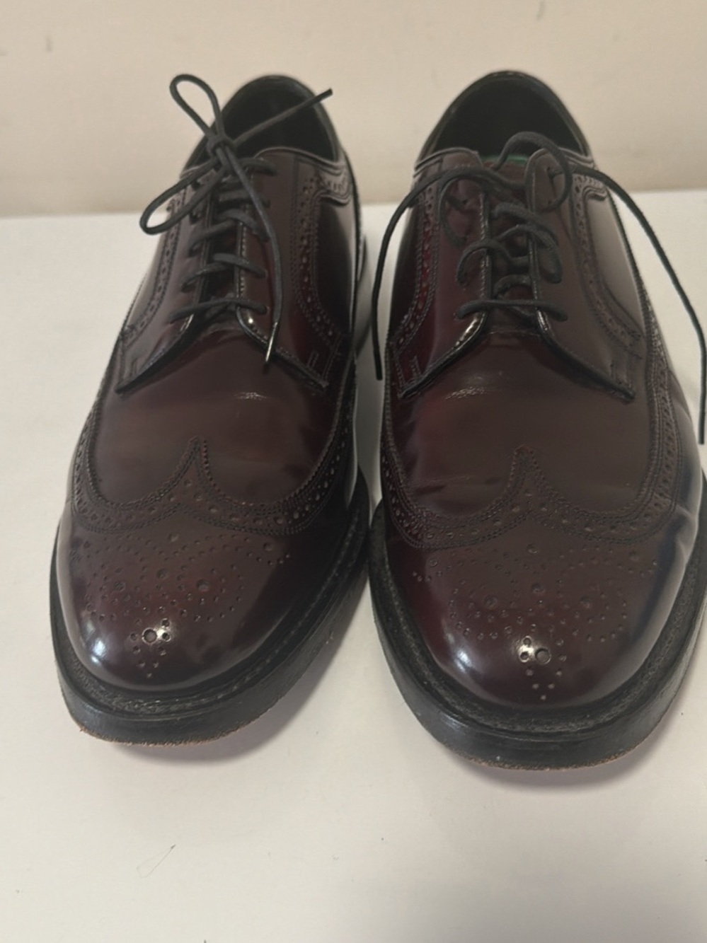 Classic Florsheim Imperial deluxe Men’s Wingtip Dress Shoes in Burgundy